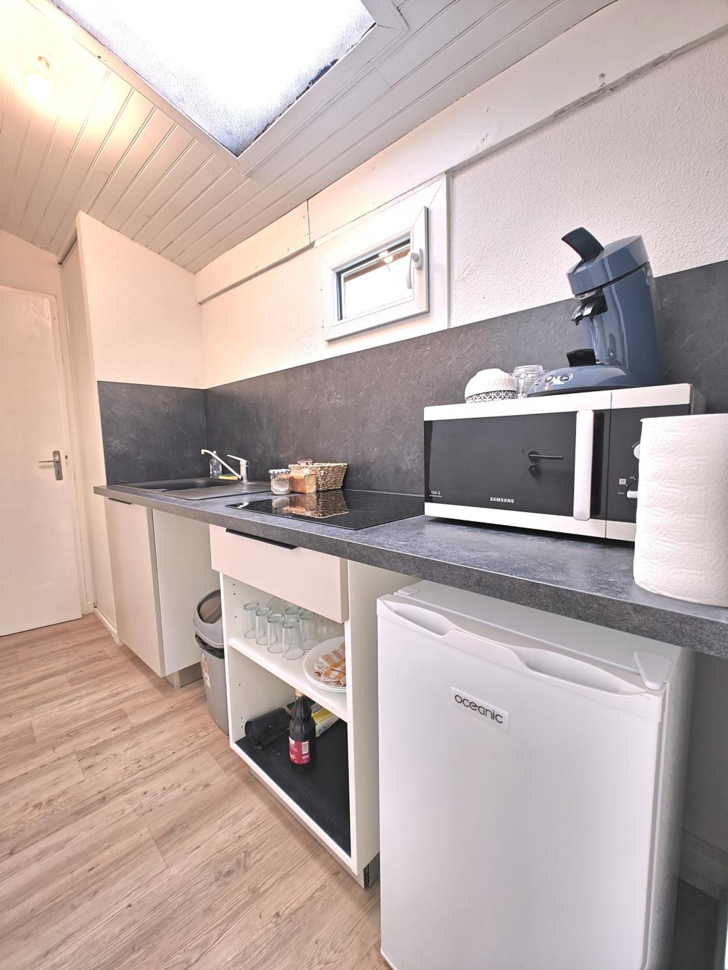 Studio Entier Proche Des Commerces - 1 A 2 Pers - Langon (Gironde) Exterior foto