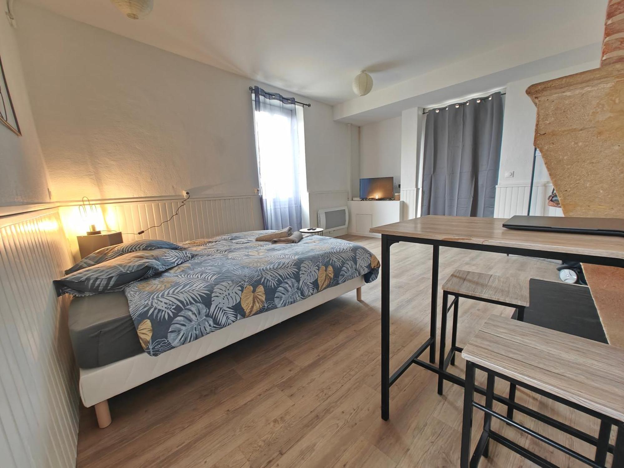 Studio Entier Proche Des Commerces - 1 A 2 Pers - Langon (Gironde) Exterior foto